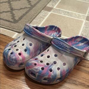 CROCS Kids Tie-Dye Sandals